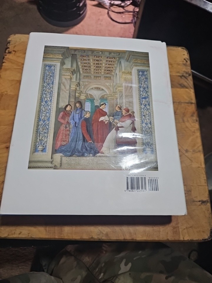 Paintings in the Vatican (Hardcover Book with 550 color pictures) – 1st Edition