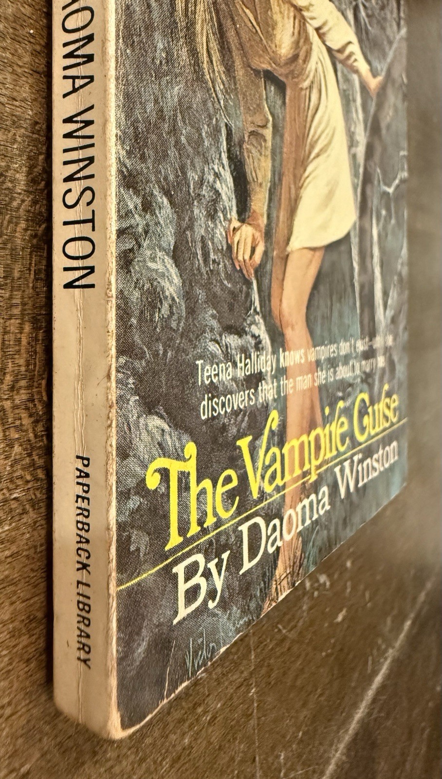 THE VAMPIRE CURSE By Daoma Winston 1971 Gothic Horror 1st Ed / 1st Print PB RARE