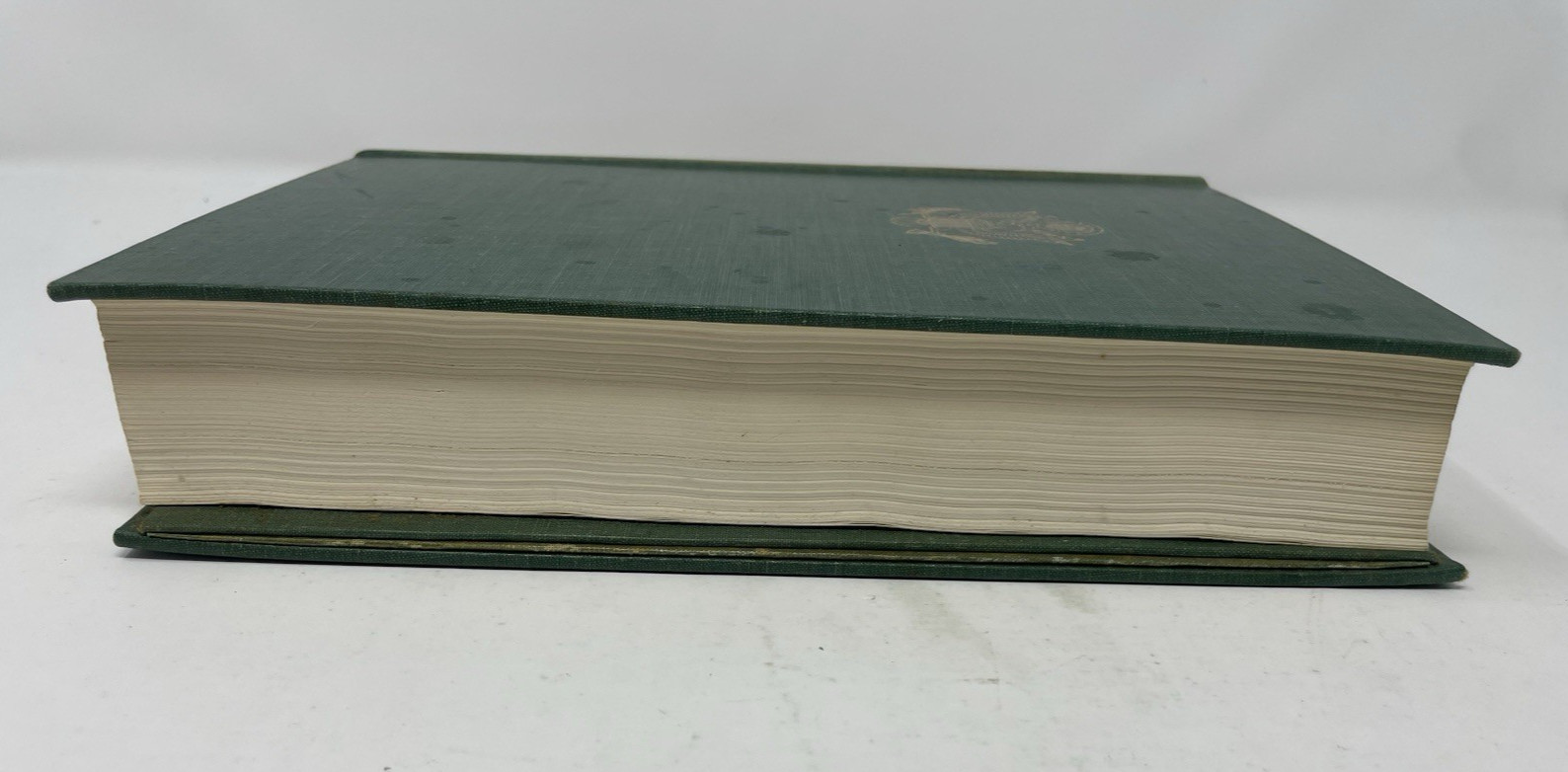 US Army in WWII War Pacific Approach To Philippines Robert Ross Smith HC Green