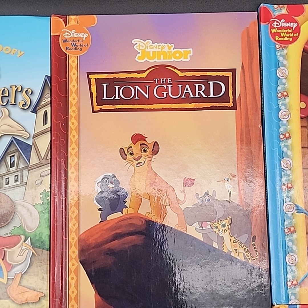 (11) Disney Wonderful World Of Reading hardcovers first american editions 2015