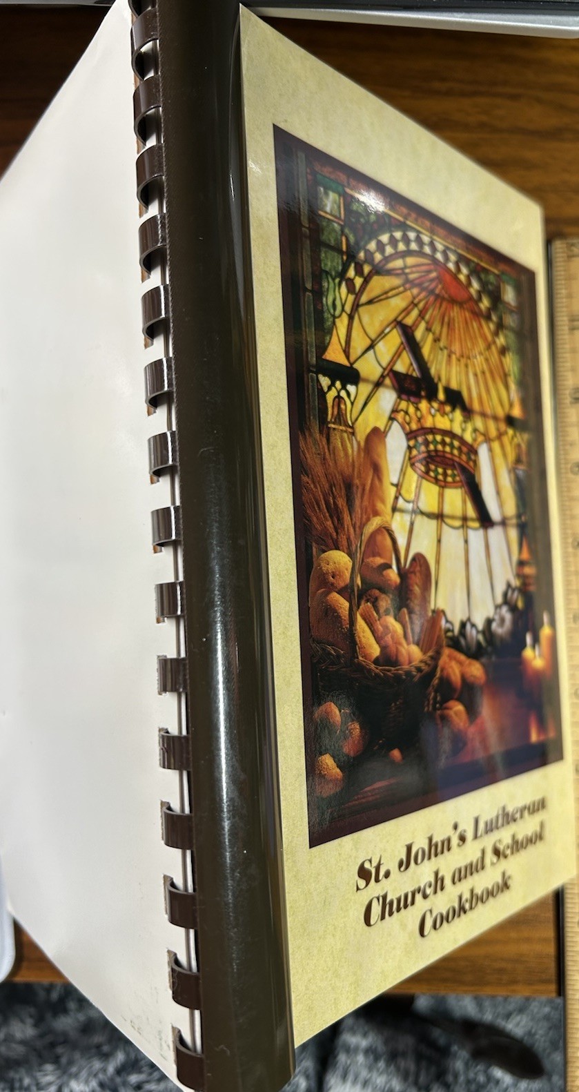 St Johns Lutheran Church and School Cookbook 1998 VTG 136 pages