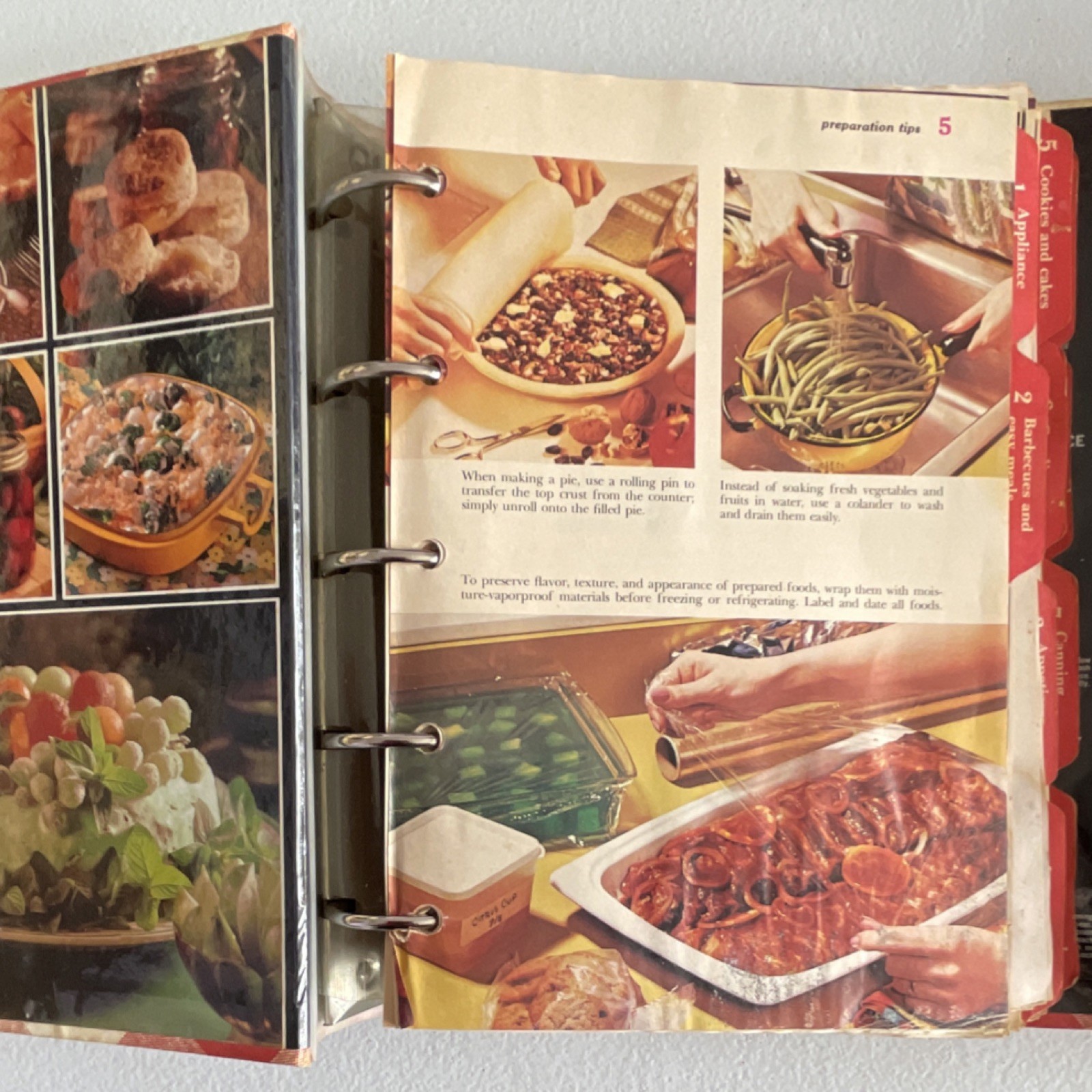 Vintage cookbook (1953) Better Homes and Gardens New Cook Book Ring/Wire Bound