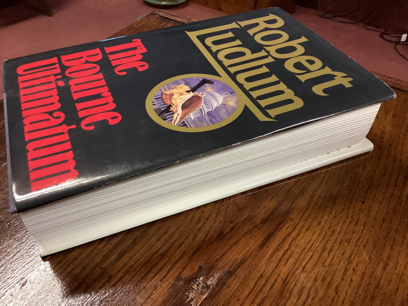 The Bourne Ultimatum by Robert Ludlum 1990 Hardcover 1st Edition GREAT SHAPE