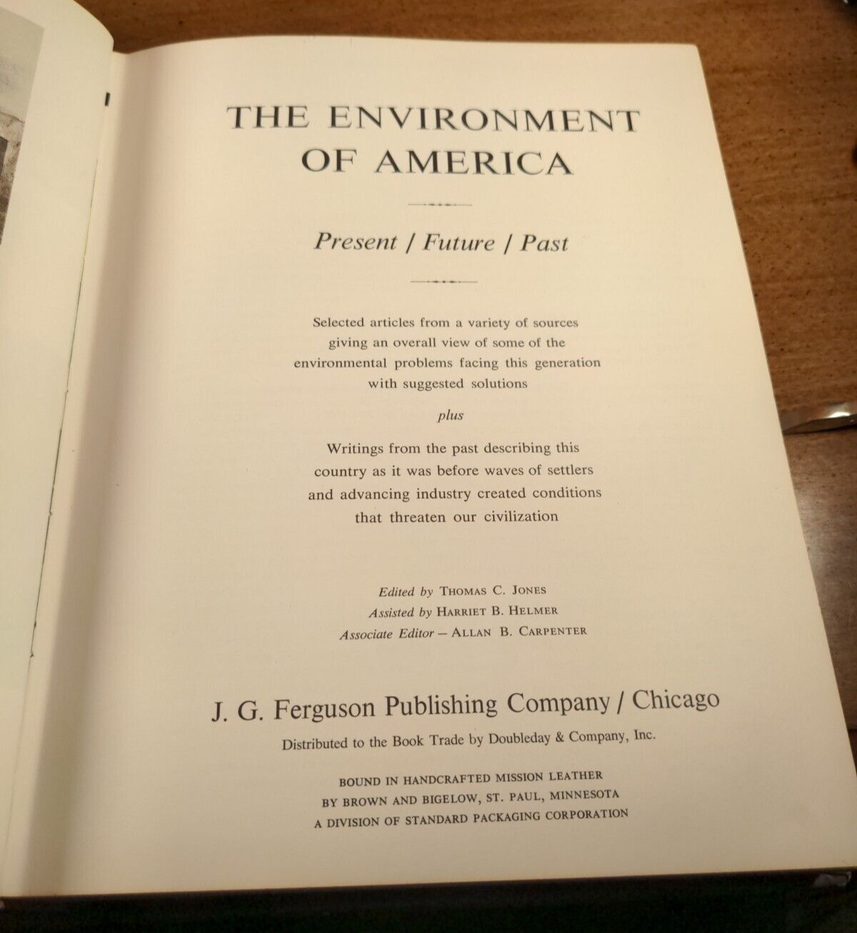Lot of 5 Vtg American History Culture Books Leather J.G. Ferguson Publishing Co.