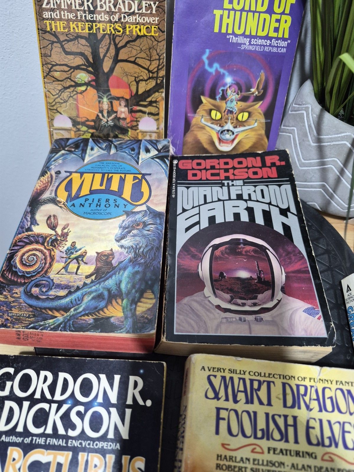 Lot Of 10 Sci Fi – Fantasy Vintage Paperback Books TITLES SEEN