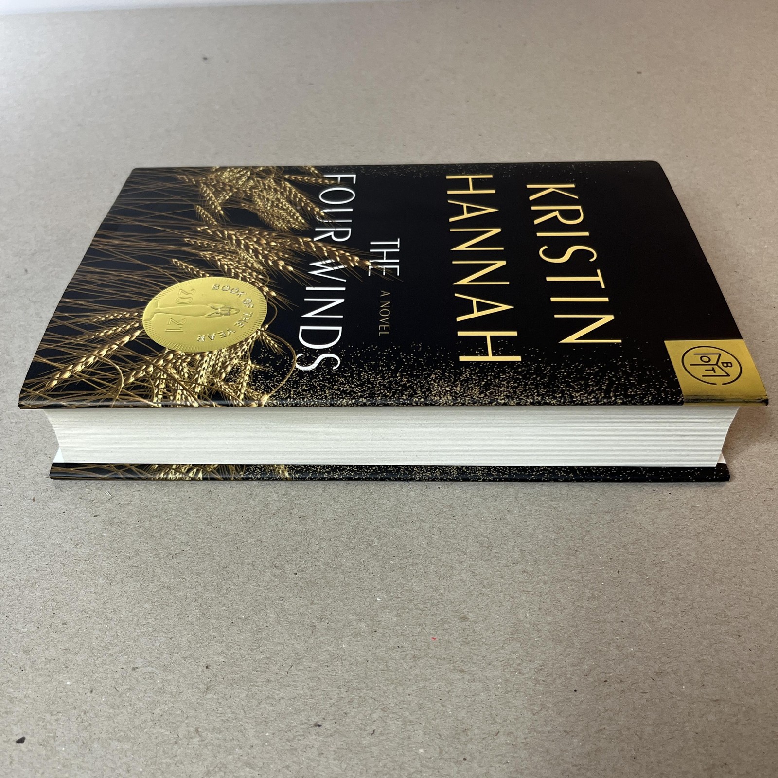The Four Winds Kristin Hannah Dust Bowl Novel BOTM HC St Martin’s Black Gold