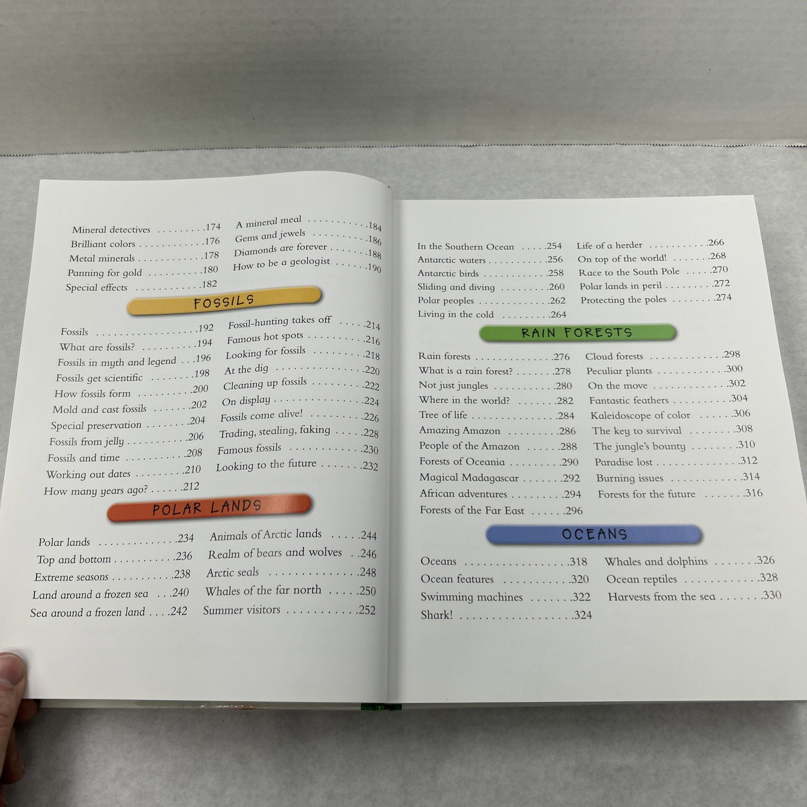 1000+ Earth Facts by Miles Kelly Hardcover 2016