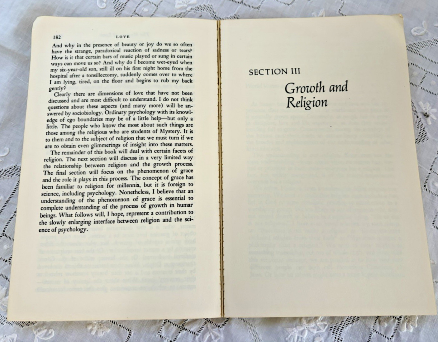 The Road Less Traveled A New Psychology of Love SIGNED Copy 1979 Paperback