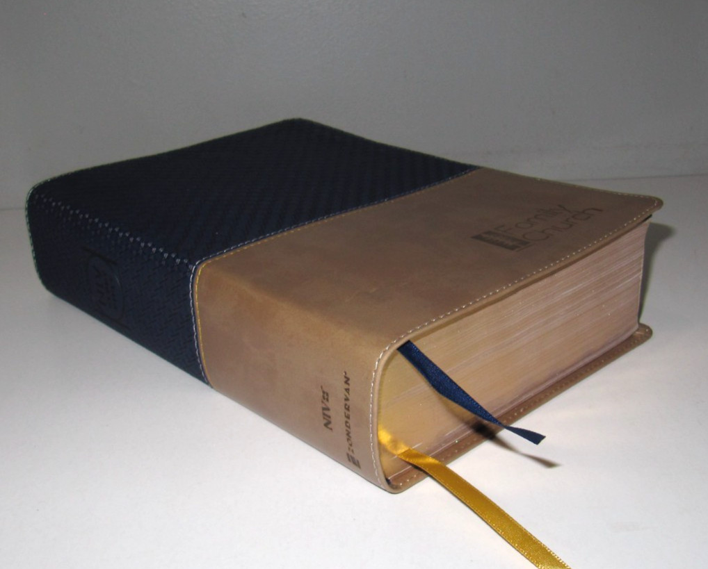 NIV Study Bible: Leathersoft, Navy-Tan, Red Letter, Zondervan