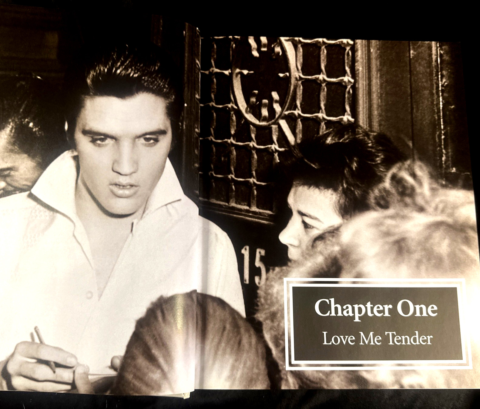 “Elvis Presley Unseen Archives” by Marie Clayton – 383 Pages of Photos & History
