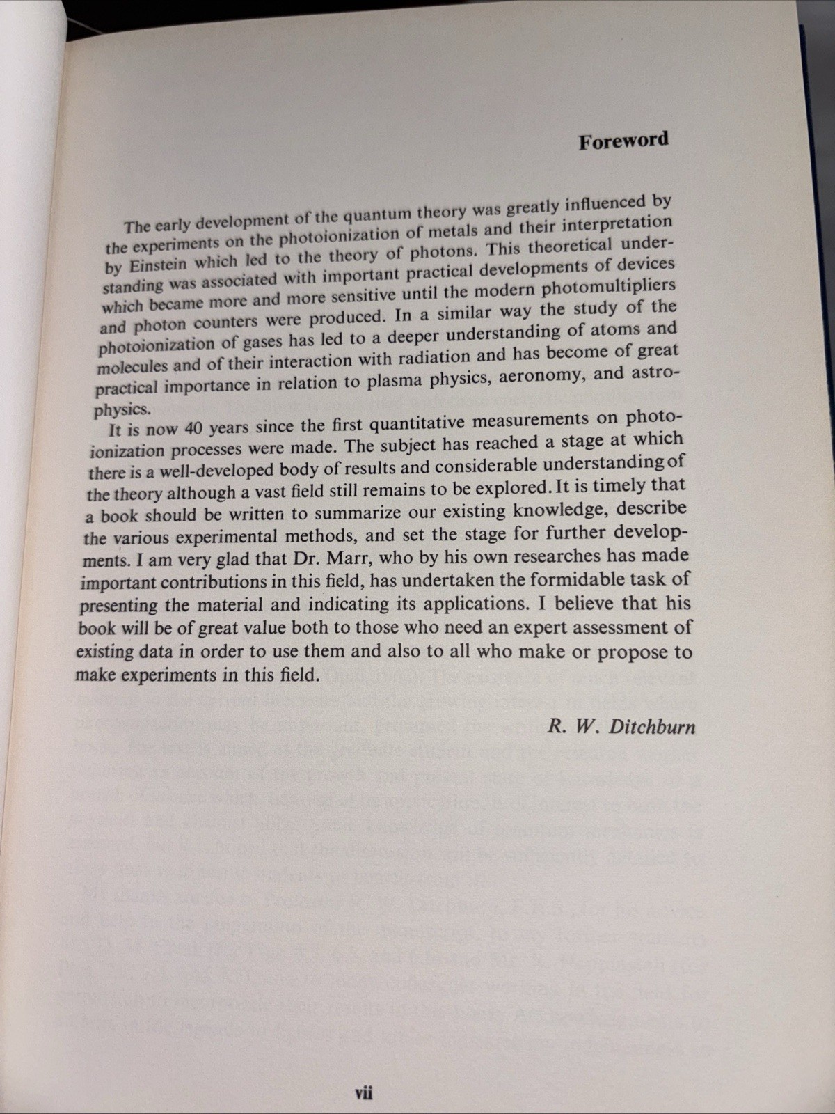 Wave Propagation and Group Velocity (Pure & Applied Physics)-Léon Brillouin-1962