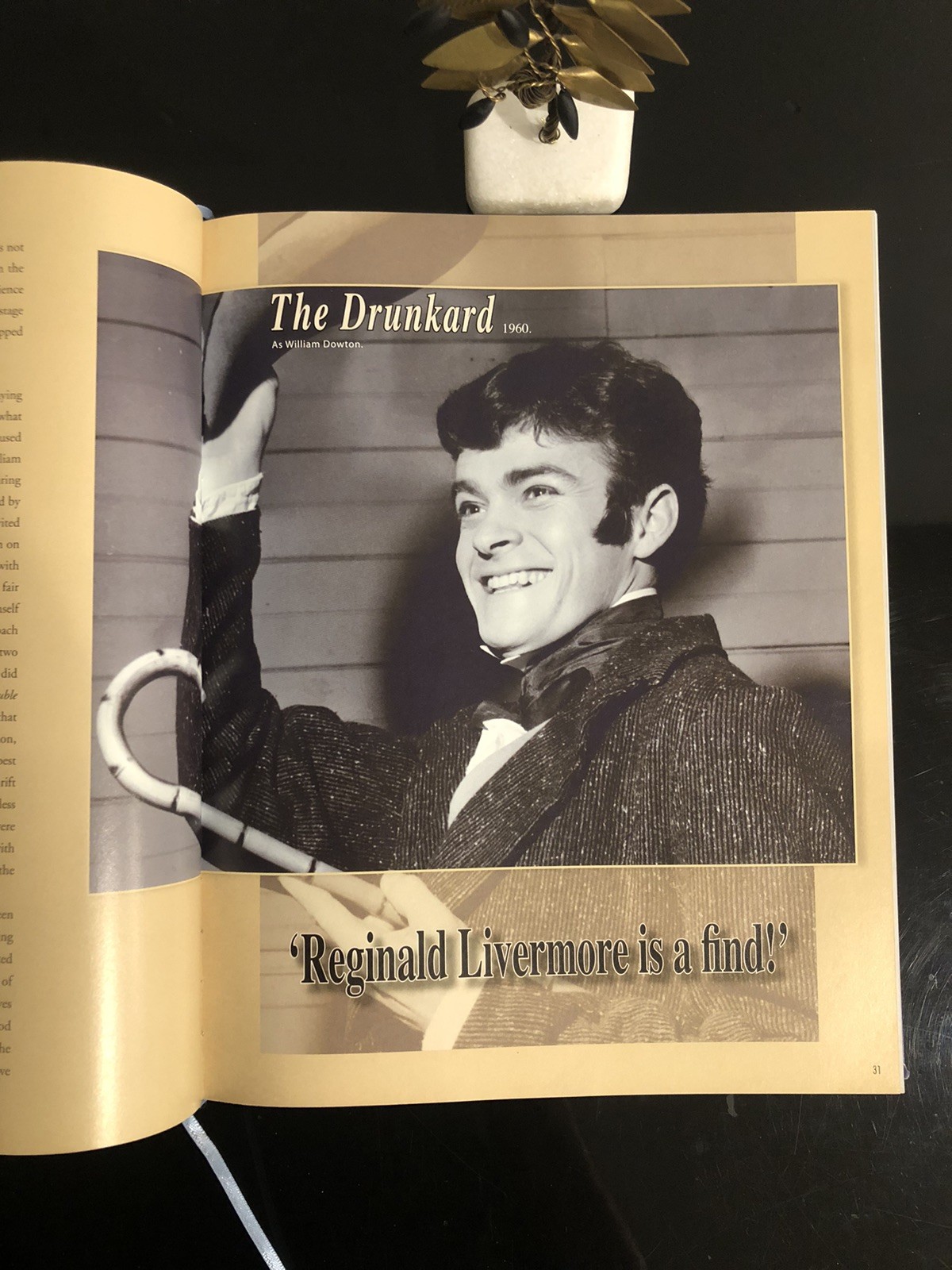 Reg Livermore Chapters And Chances H G B 2003 First Ed/F.Print HC DJ LN 🇦🇺🎭