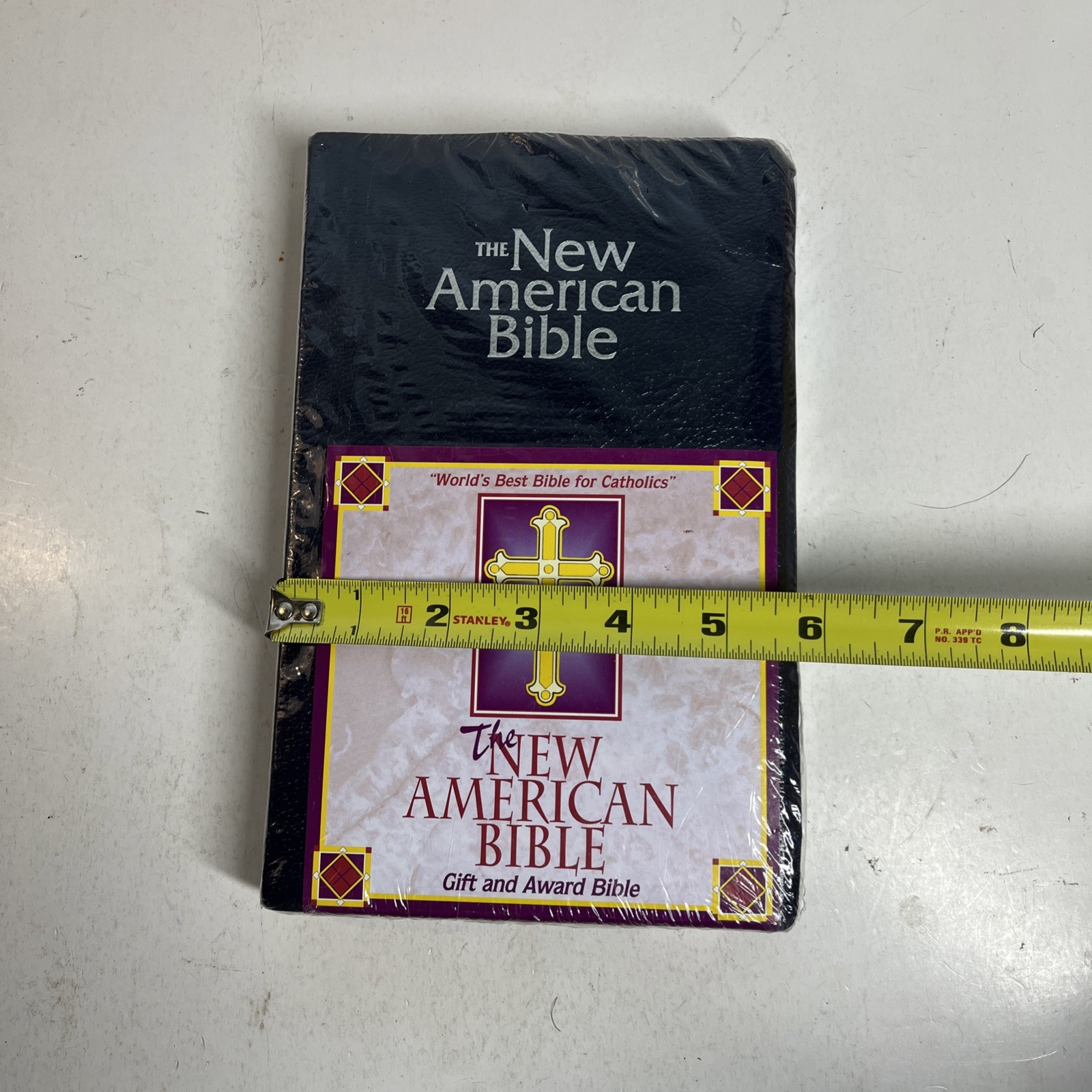 THE NEW AMERICAN BIBLE Official Catholic Bible By World Catholic Press BRAND NEW