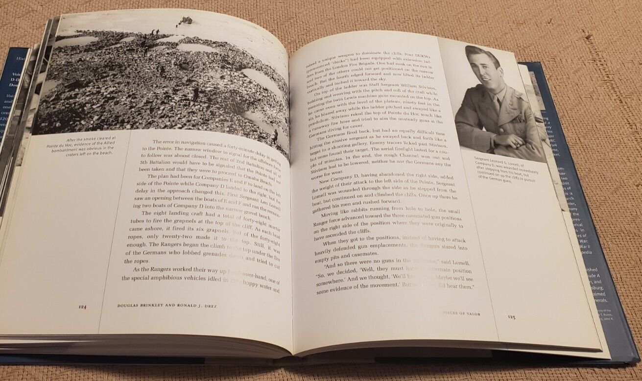 Voices of Valor : D-Day, June 6 1944 by Ronald Drez and Douglas Brinkley…