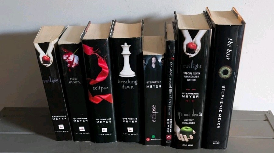 Twilight Saga By Stephanie Meyer Book Set Mixed Lot of 8 Host Life and Death