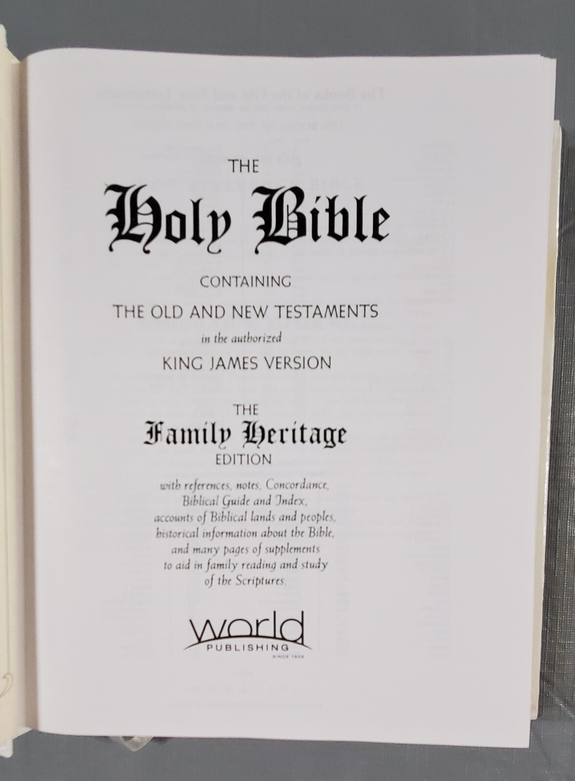 Holy Bible, King James Family, Red Letter Edition r