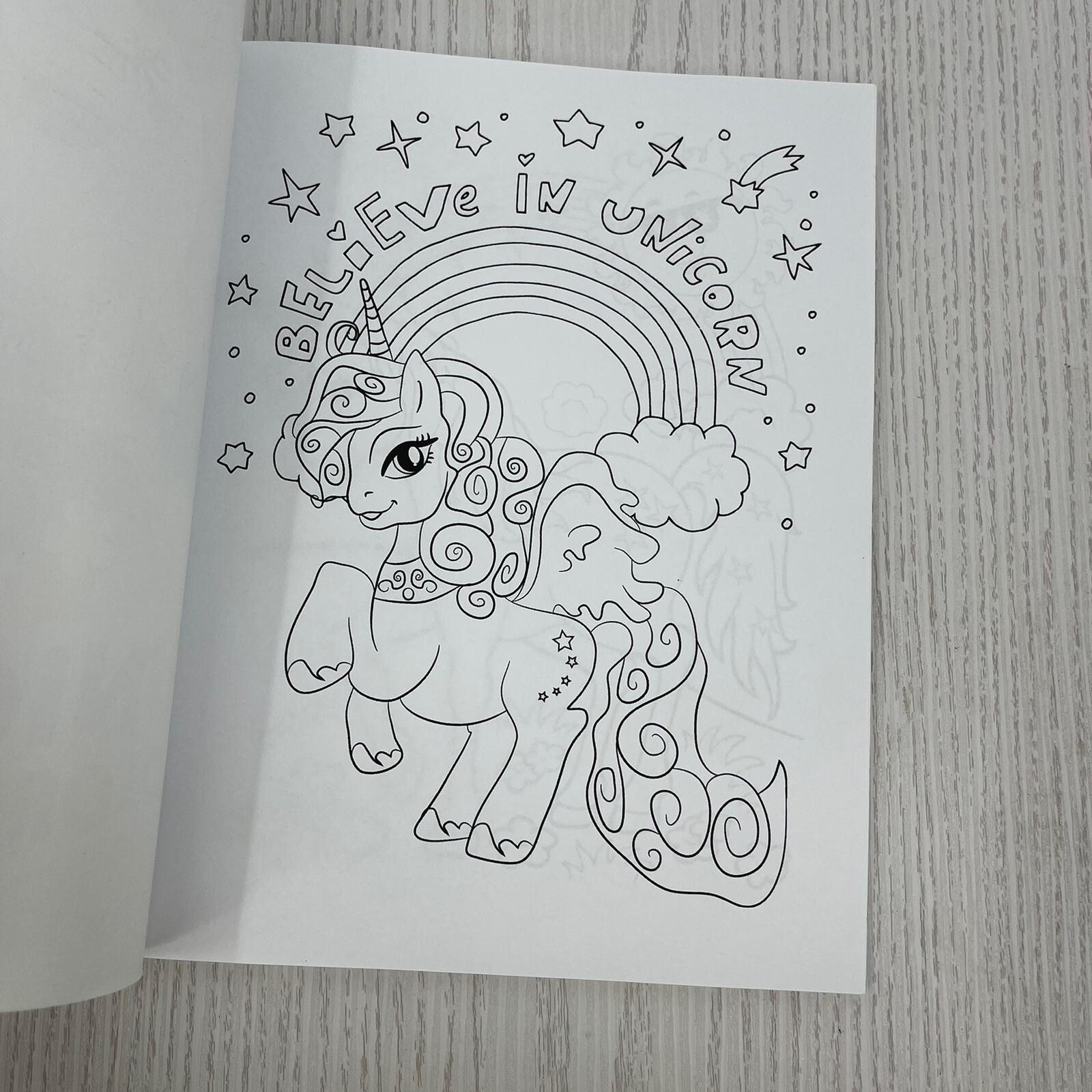 Unicorn Coloring Book: For Kids Ages 4-8 – Silly Bear Coloring Books