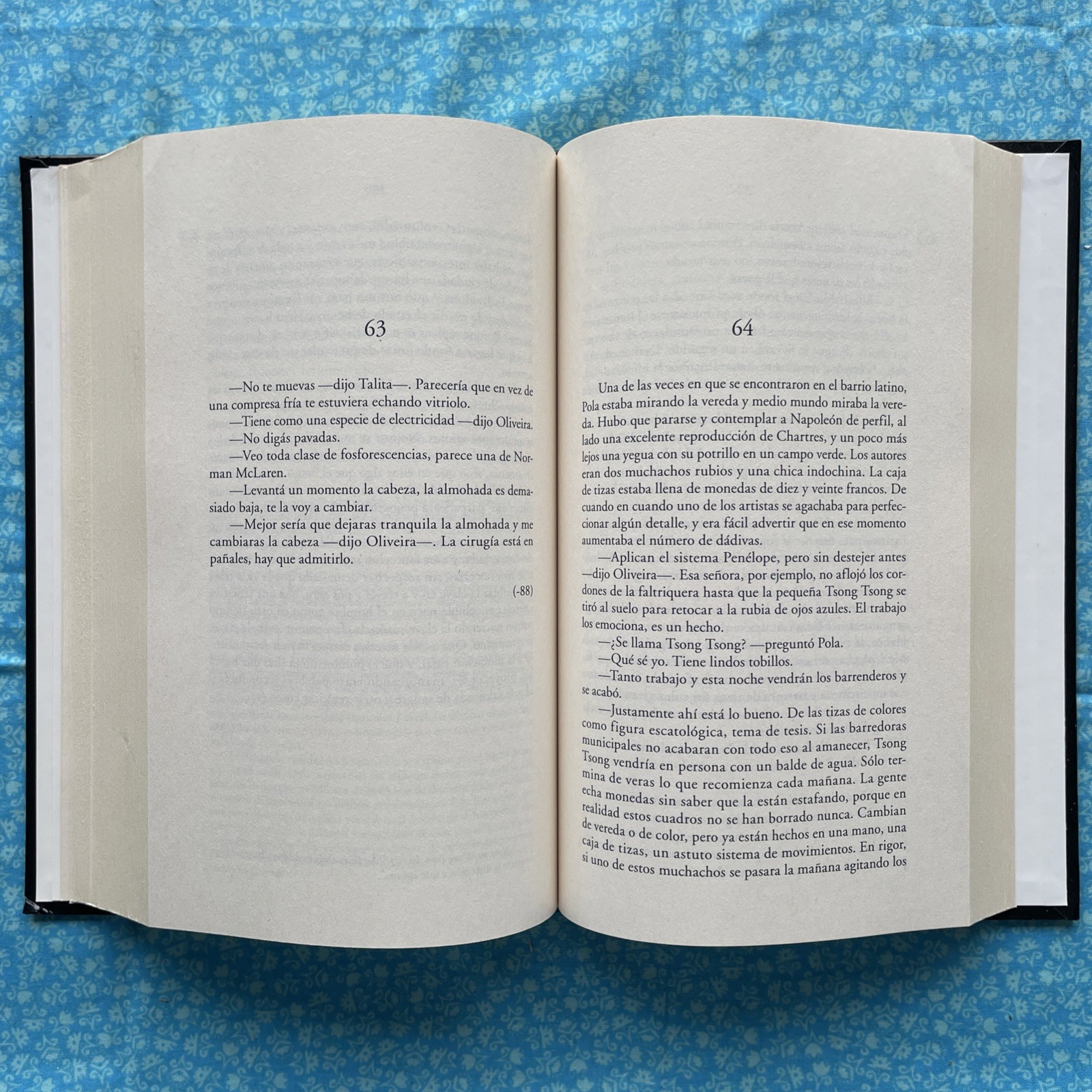Rayuela por Julio Cortázar ~ Edición Conmemorativa 50 Aniversario (2020 HC)