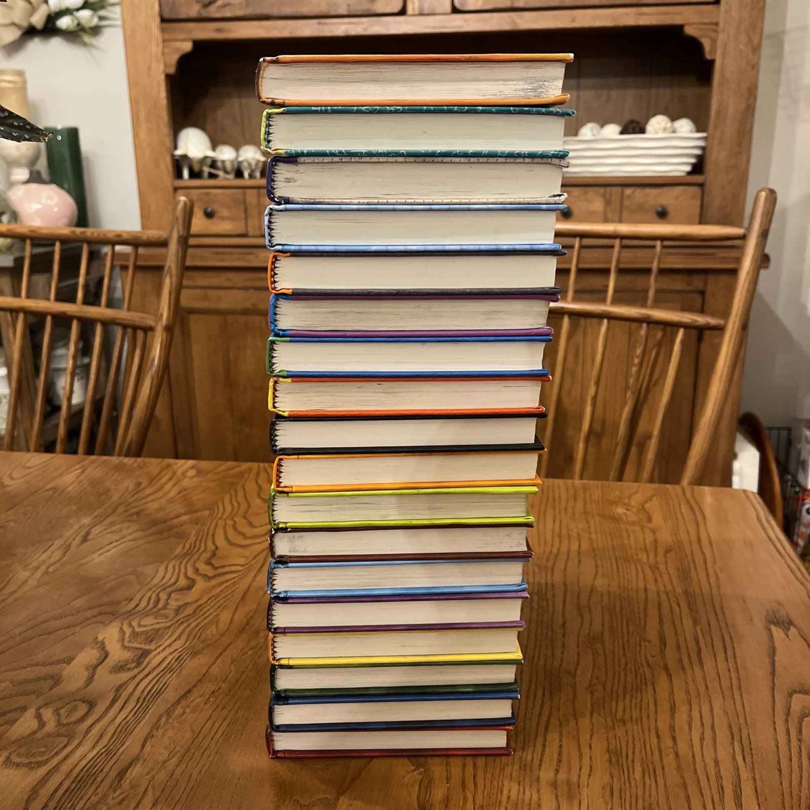 Lot of Diary of A Wimpy Kid Books (Vol. 1-16, 18) & Do it Yourself VG PLUS