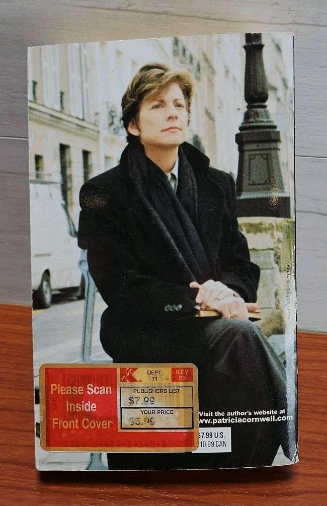 Patricia Cornwell Paperback Book Lot, Set Of 6 Books In Good Condition,Fast Ship