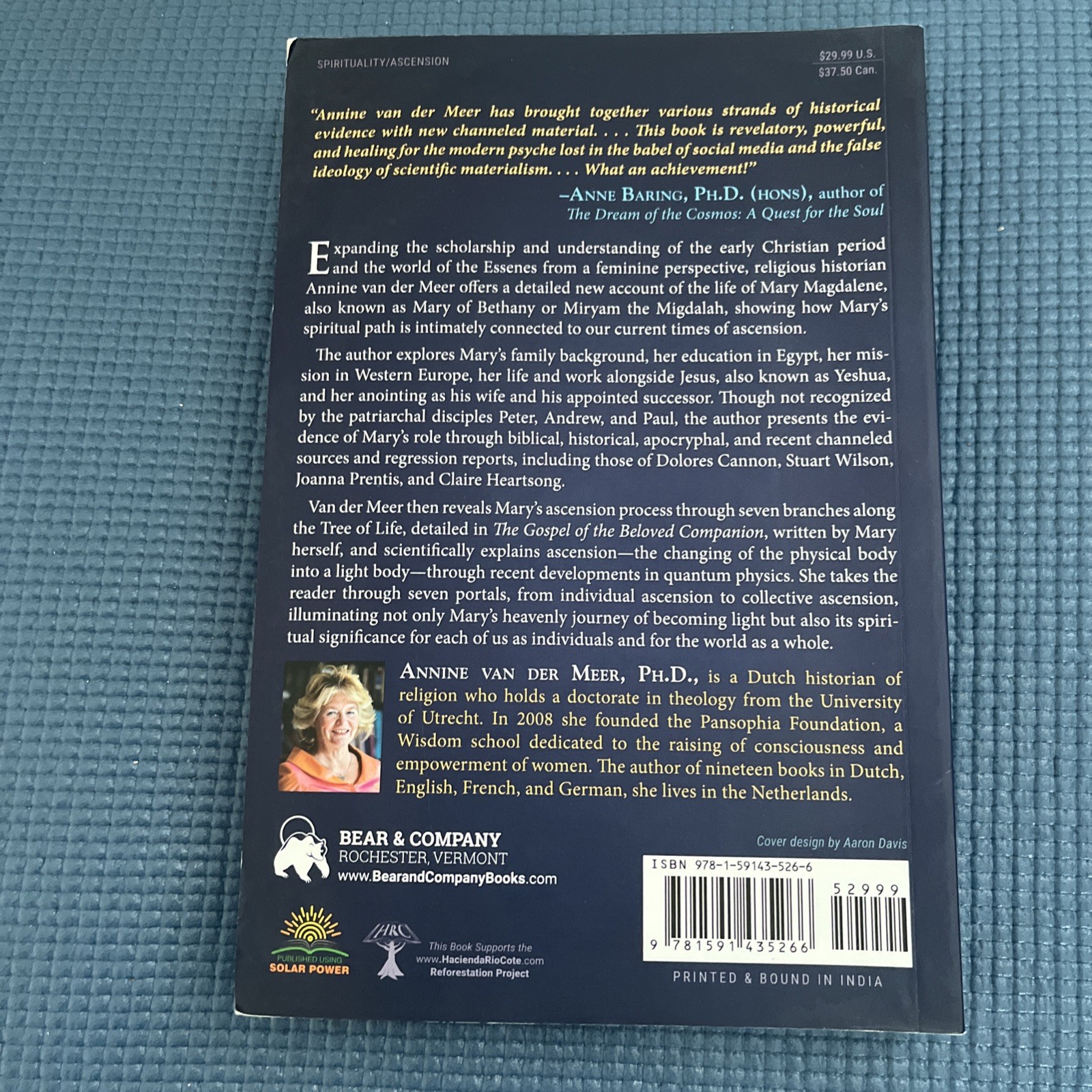 Magdalene’s Ascension : Mary’s Journey to Becoming Light by Annine van der Meer
