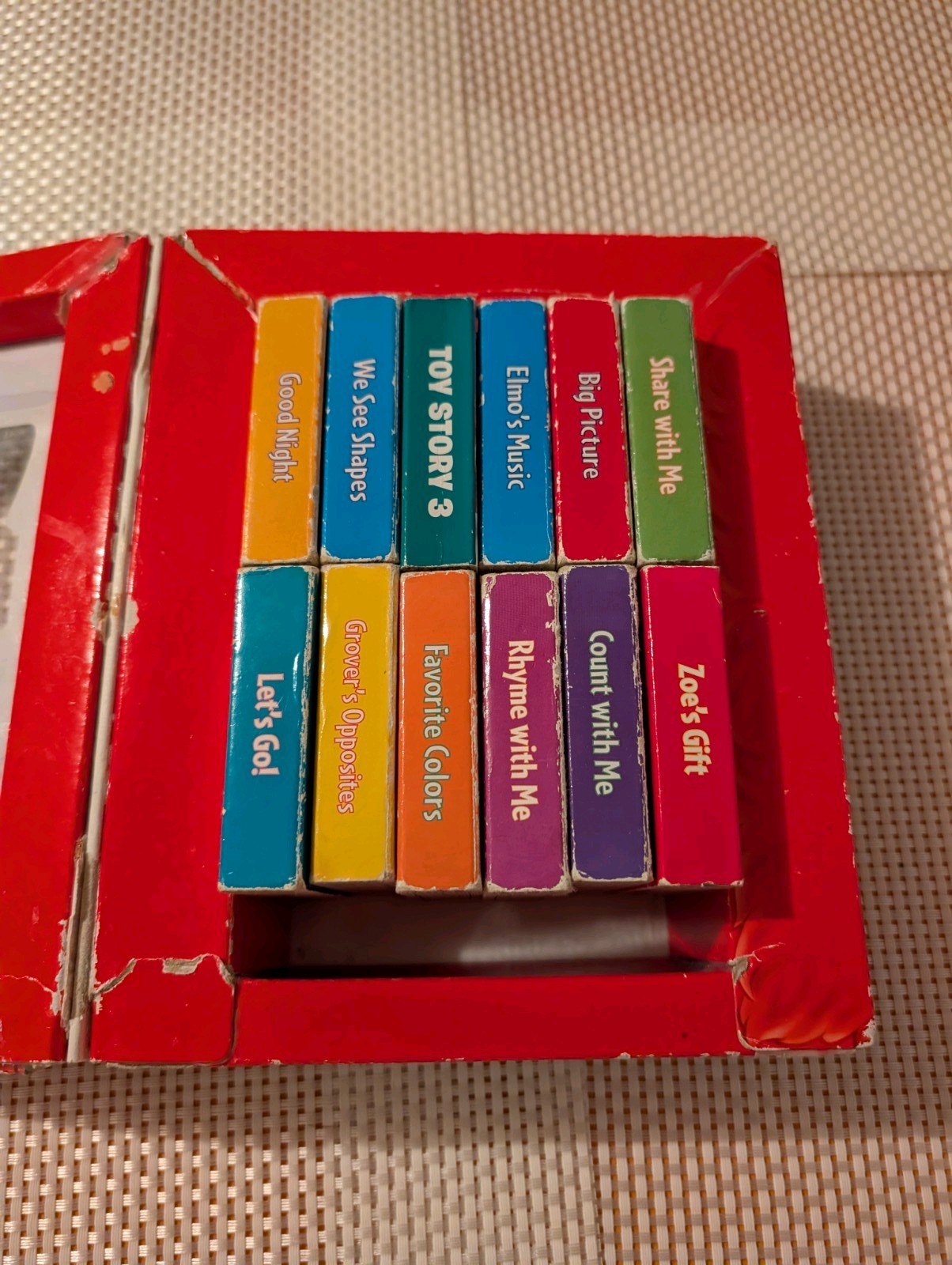 SESAME STREET: 12 Board Books by PI Kids 2010 Children’s Book Block Case Elmo