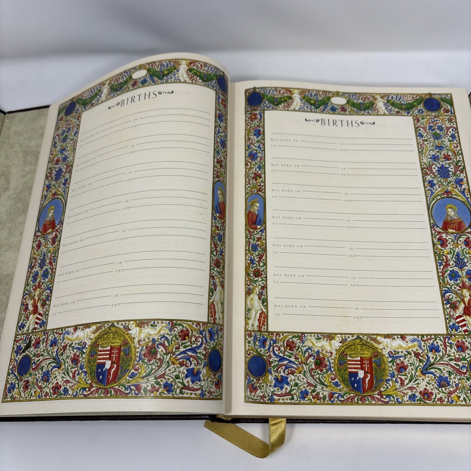 Vintage Holy Bible Illuminated Family Edition Full Color Lionheart Gold Gilted