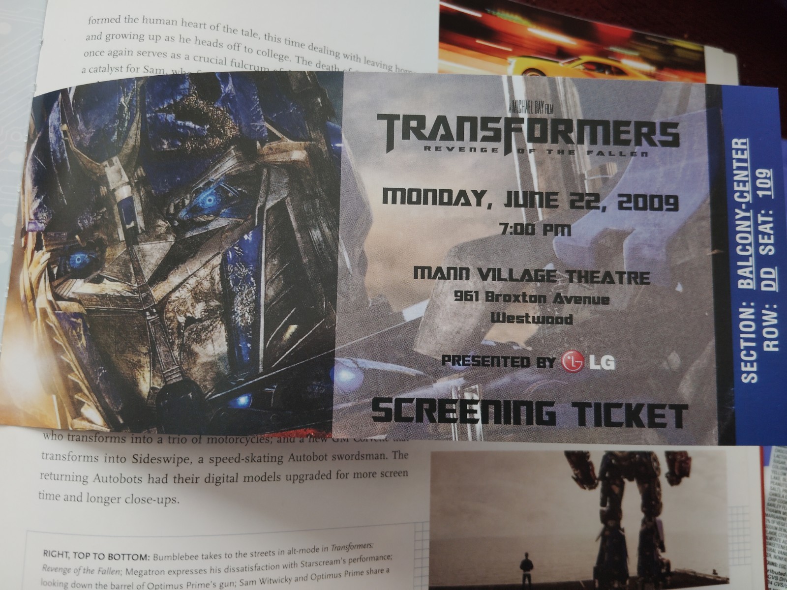 Transformers Vault: The Complete Transformers Universe – Showcasing Rare Collect