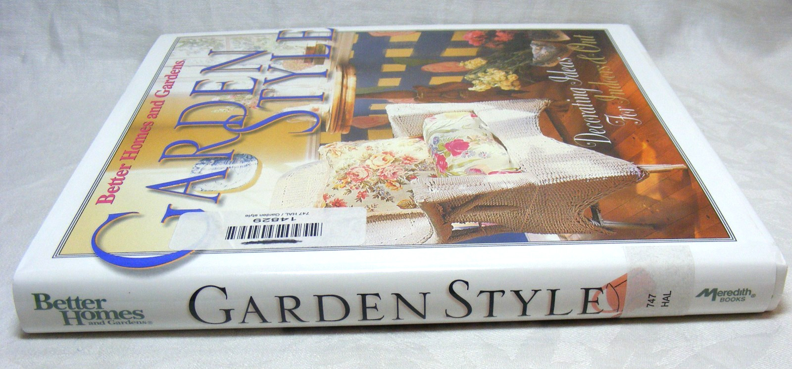 Vintage Book Garden Style Better Homes & Gardens Copyright 1999 Meredith Corp.