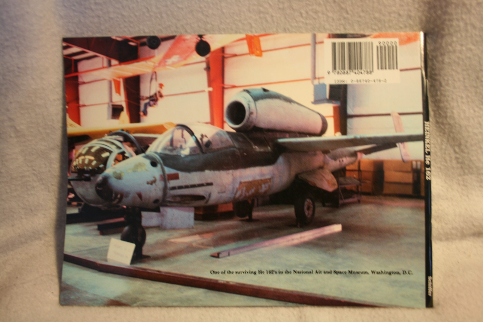 Heinkel He 162 Volksjager Nowarra Schiffer Military book Very Good Condition