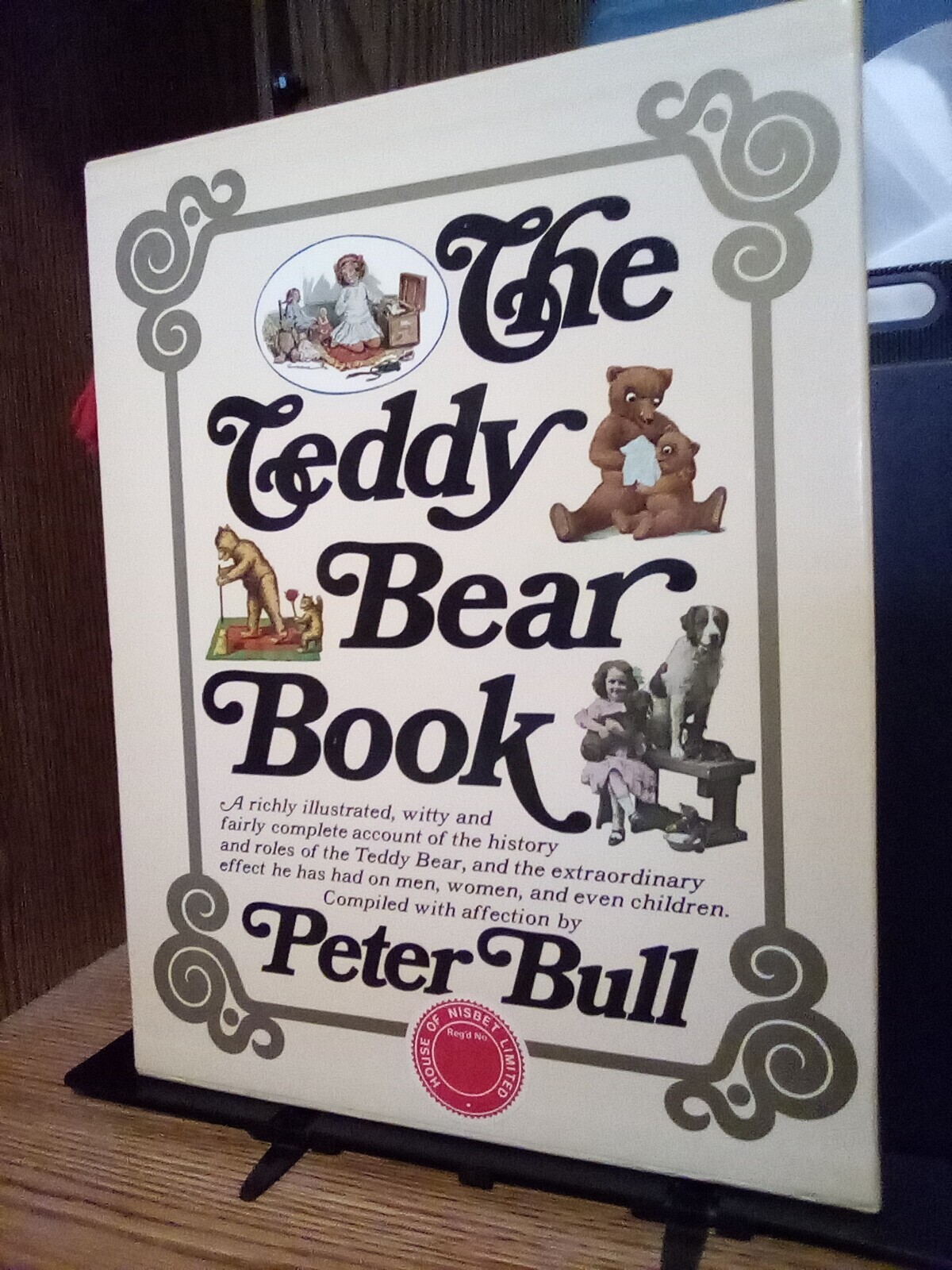 “The Teddy Bear Book” by Peter Bull Very Good Limited Edition # 187 HC w/Box