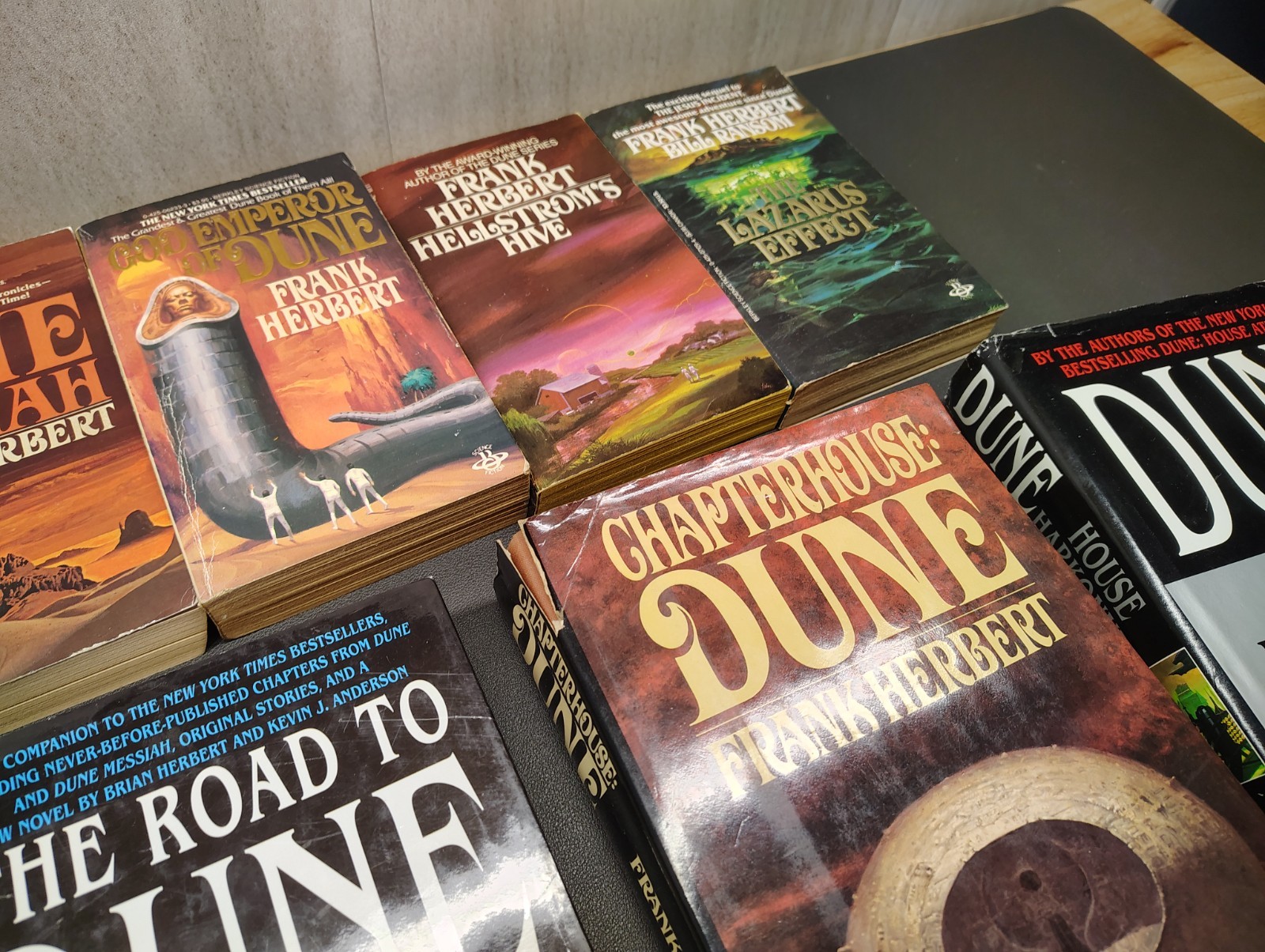 Frank Herbert Dune Sci-Fi Book Lot of 9 books. Paperback + Hardcover