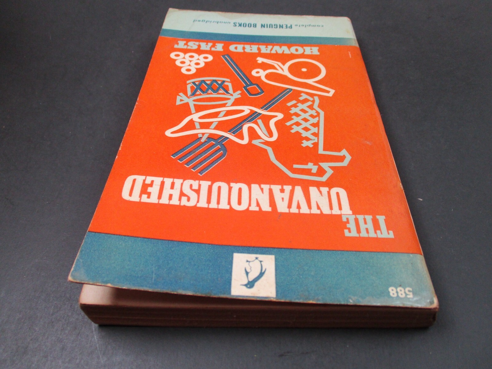 THE UNVANQUISHED by Howard Fast Penguin Book 1st Printing 1946 Paperback PB