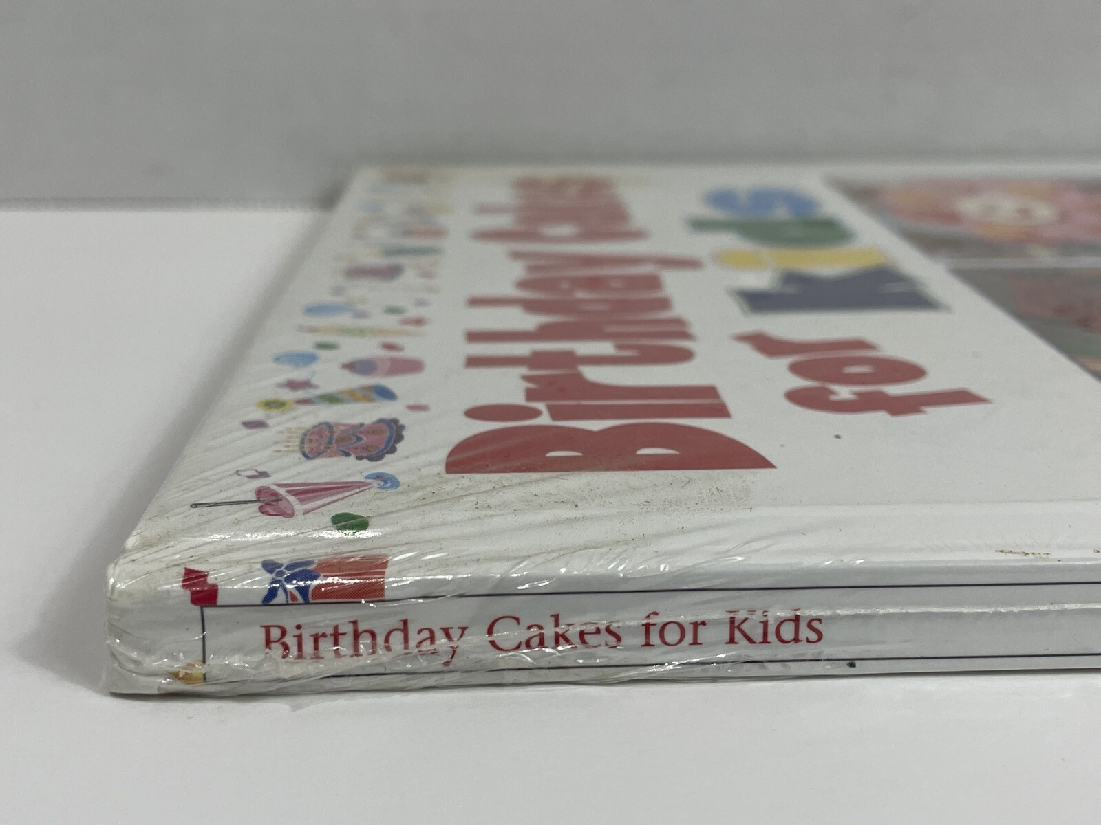 Birthday Cakes For Kids Recipes & Cake Decorating Cookbook Hardcover Sealed I1