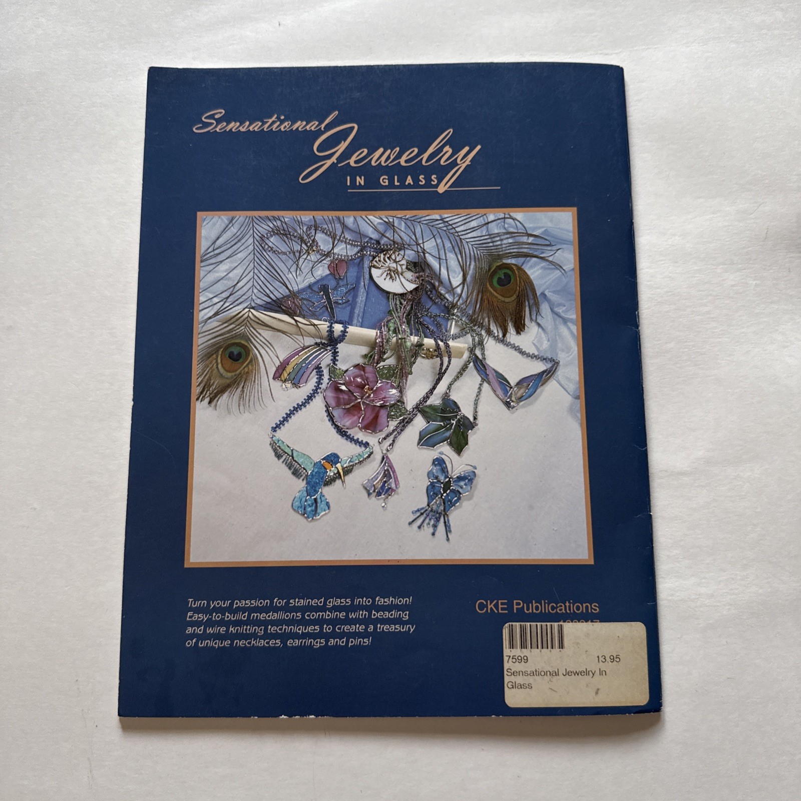 Sensational Jewelry In Glass Paperback Book 28 Pages