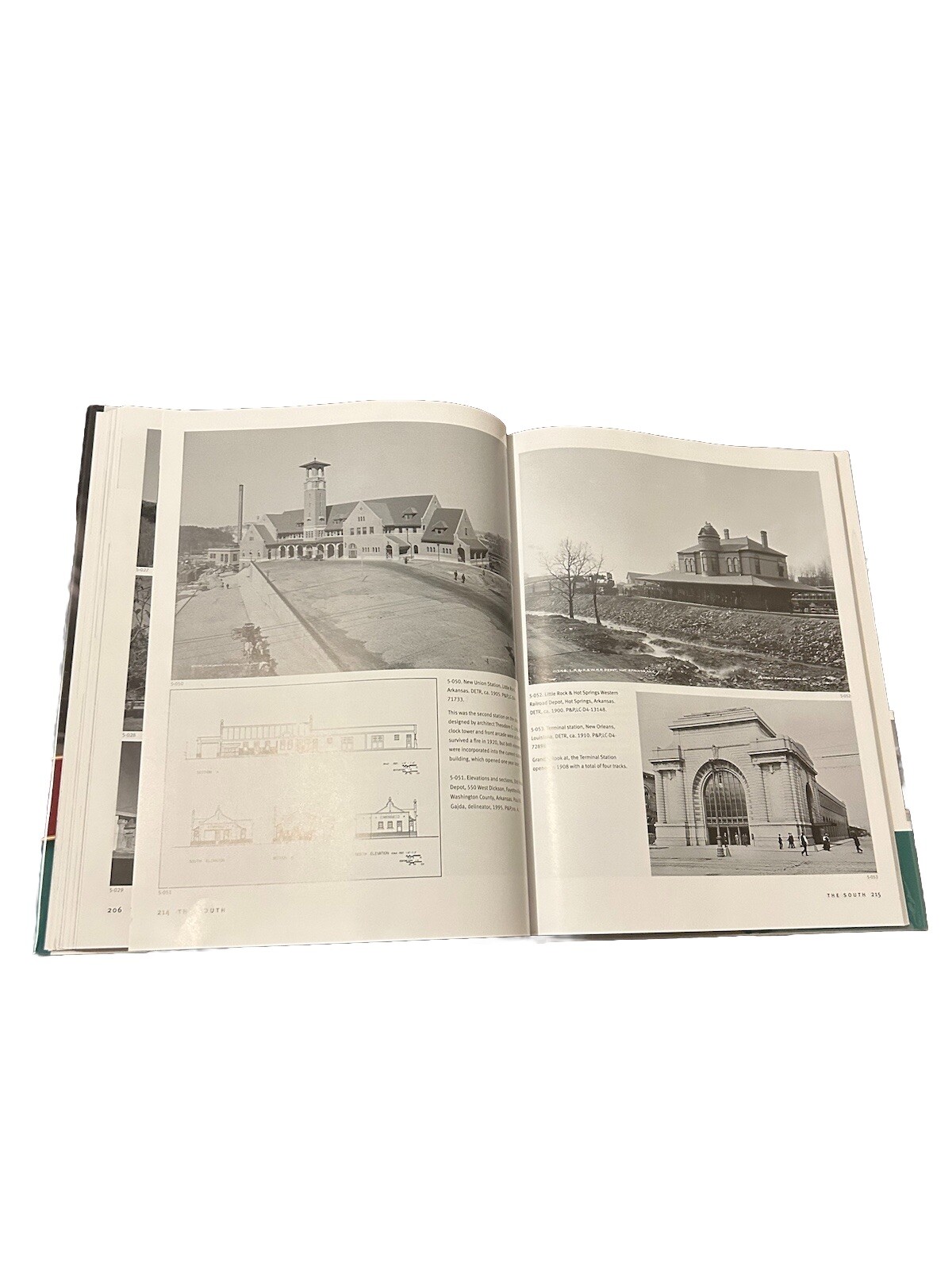 Railroad Stations: The Buildings That Linked the Nation – David Naylor Hardcover