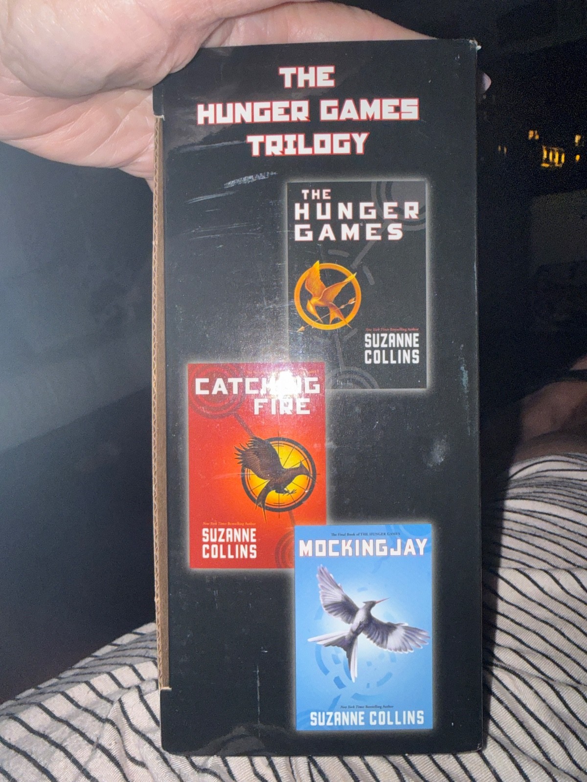 THE HUNGER GAMES Trilogy Hardcover Set Suzanne Collins + Trilogy Guide book
