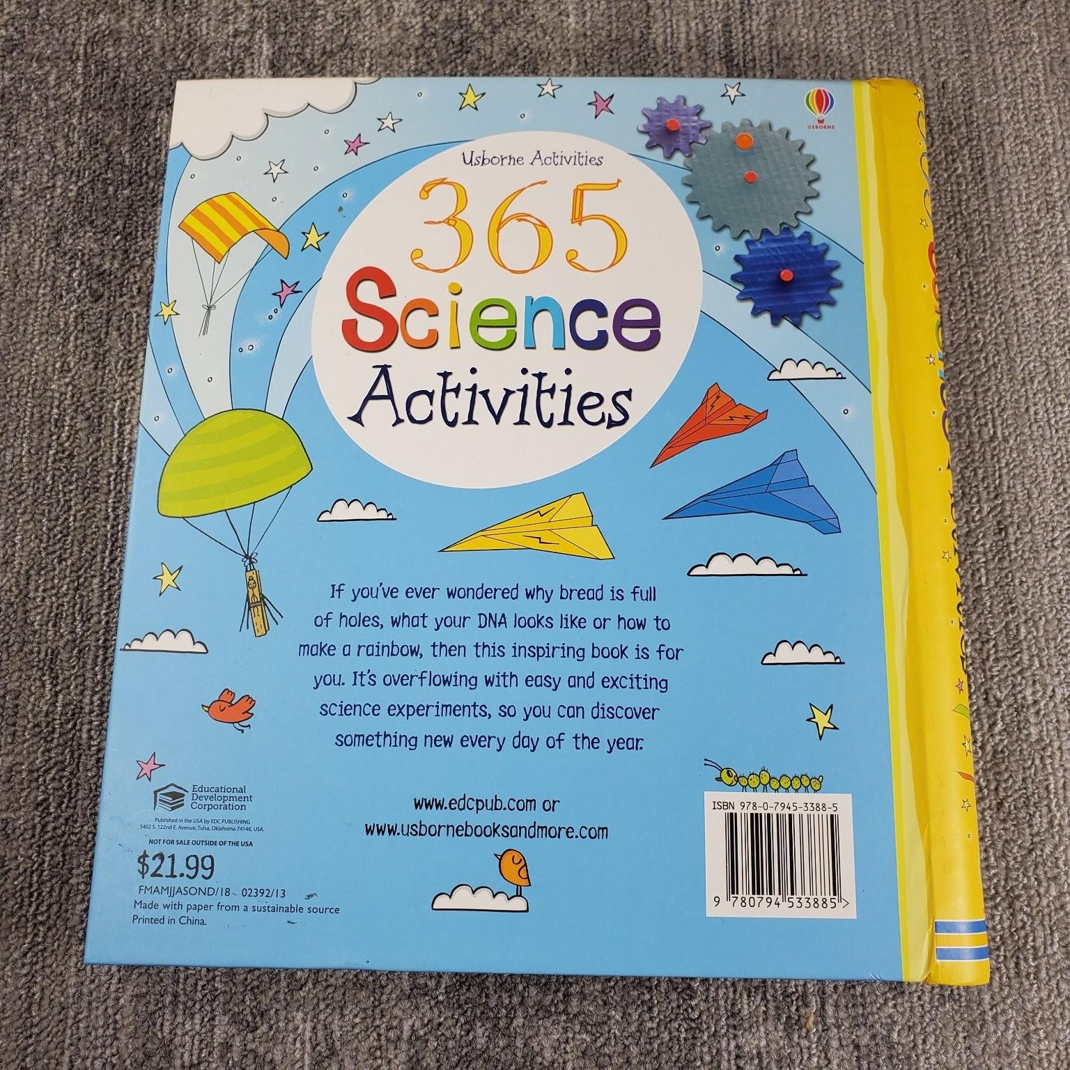 365 Science Activities Lacey Gillespie Bowman 2018 Illustrated Usborne