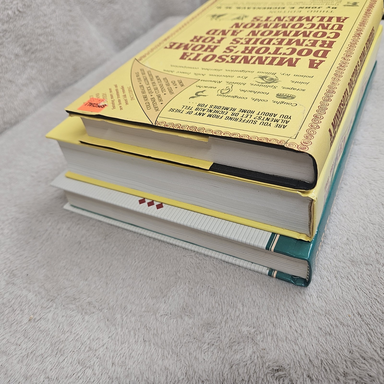 Health Books Home Remedies Pain Relief System Hints & Handy Tips Hardcover