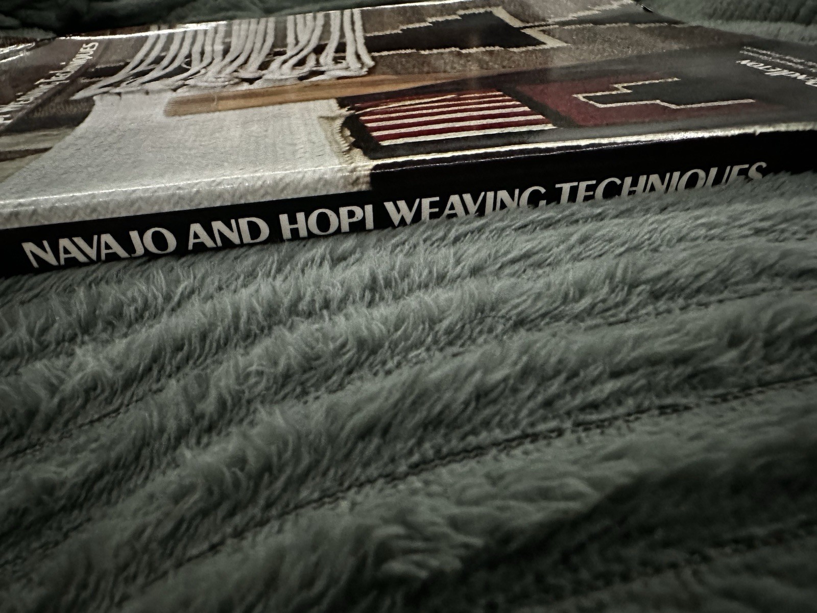 Navajo And Hopi Weaving Techniques Book-Mary Pendleton