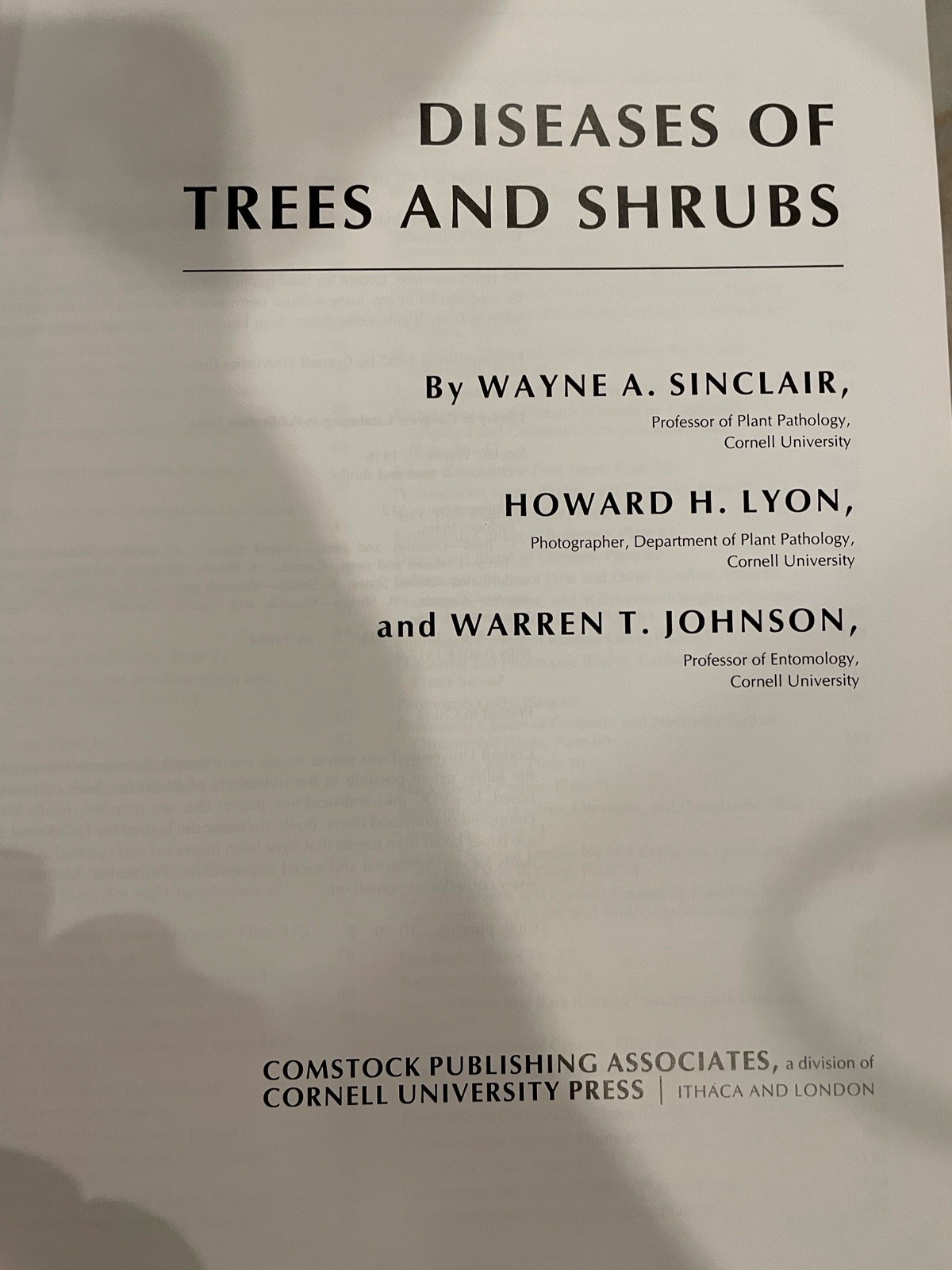 Diseases of Trees And Shrubs By Wayne Sinclair, Howard Lyon, Warren Johnson Book