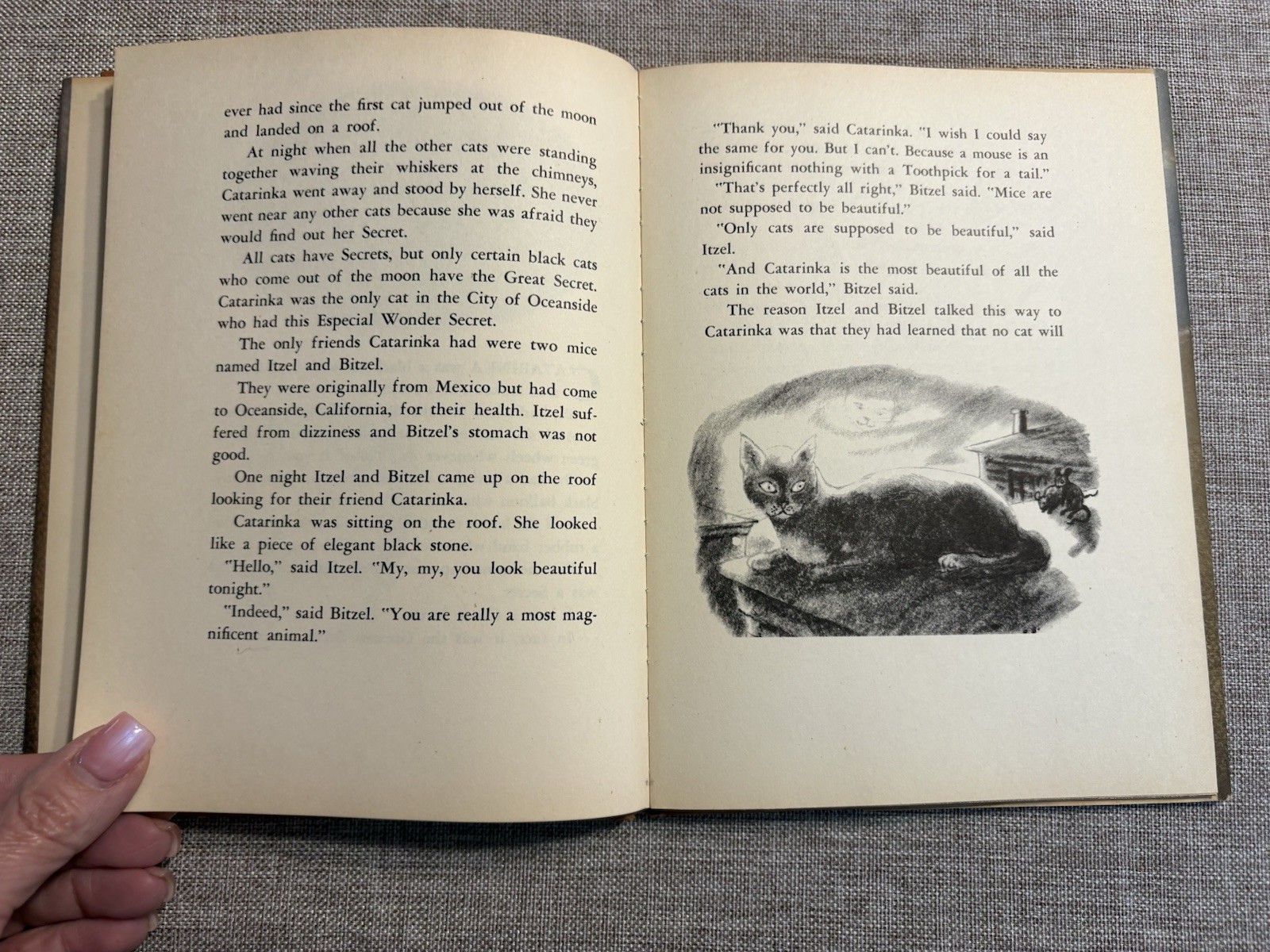 The Cat That Jumped Out of the Story Ben Hecht 1947 HC/DJ Children Book 1st Ed.