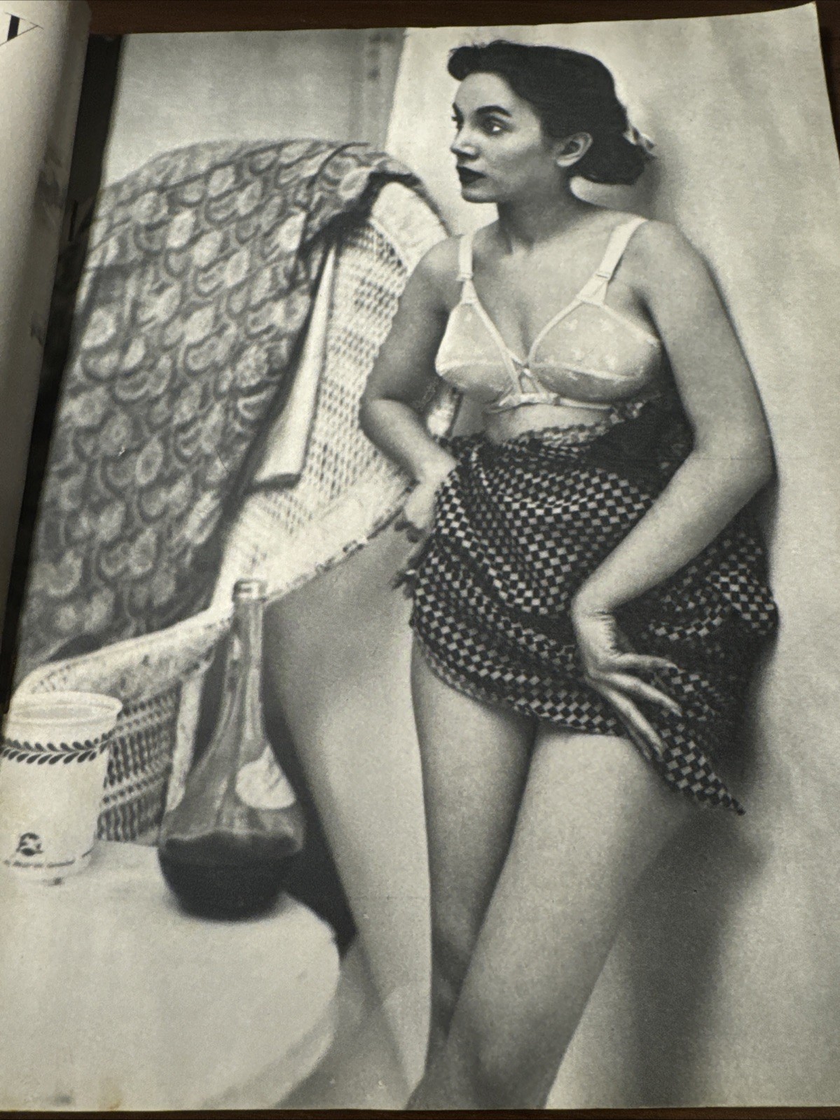 Glamour Photography 1955 Weggee’s Wonderful Women Arthur Fellig 68pages Magazine