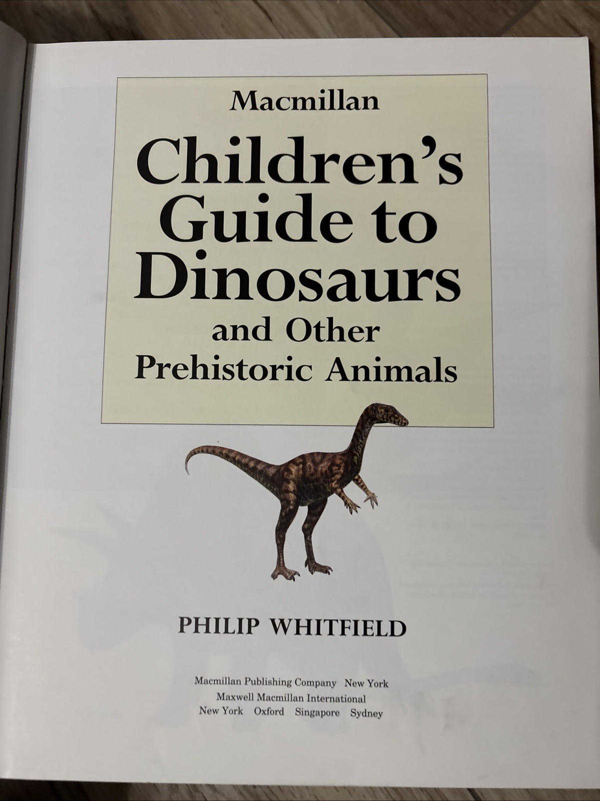 Macmillan Children’s Guide to Dinosaurs Phillip Whitfield Hardcover Book