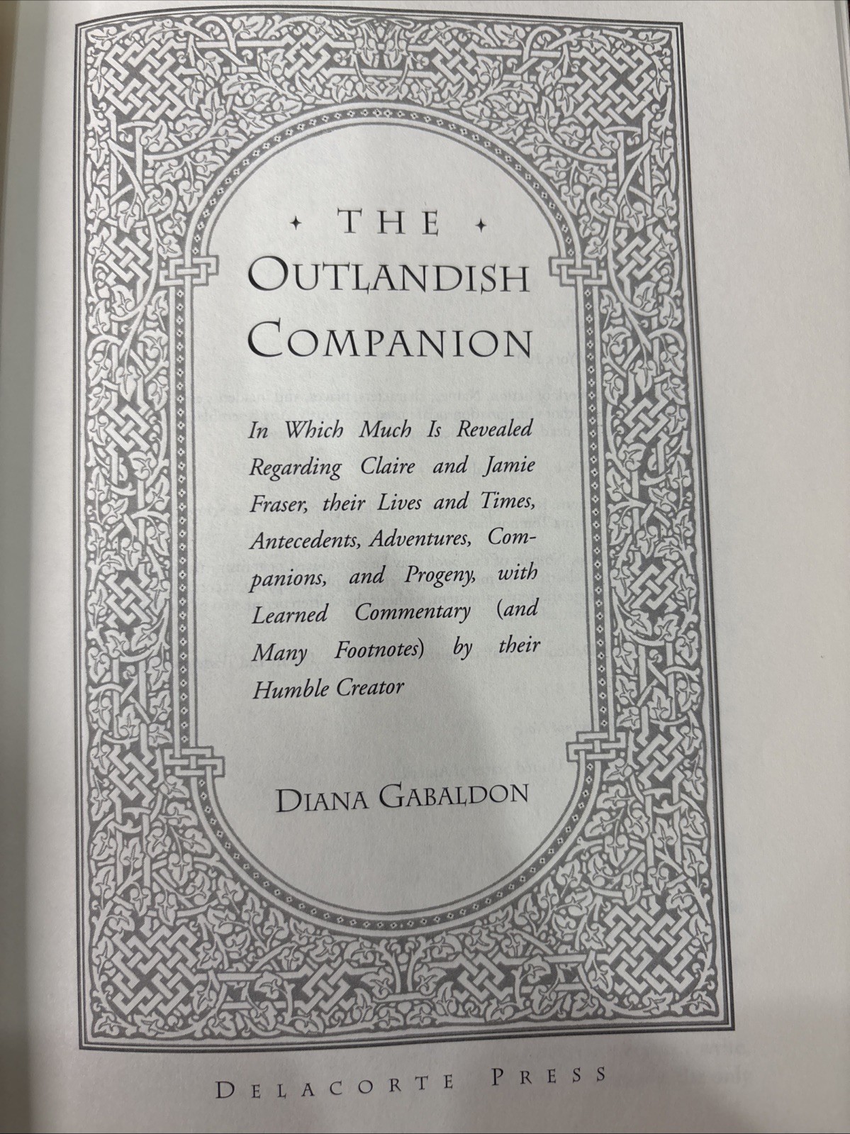 Outlander Ser.: The Outlandish Companion by Diana Gabaldon (1999, Hardcover)