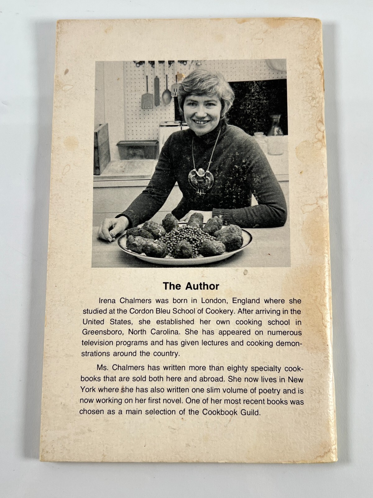 Salads Well Dressed by Irena Chalmers 1970 Staplebound Cookbook