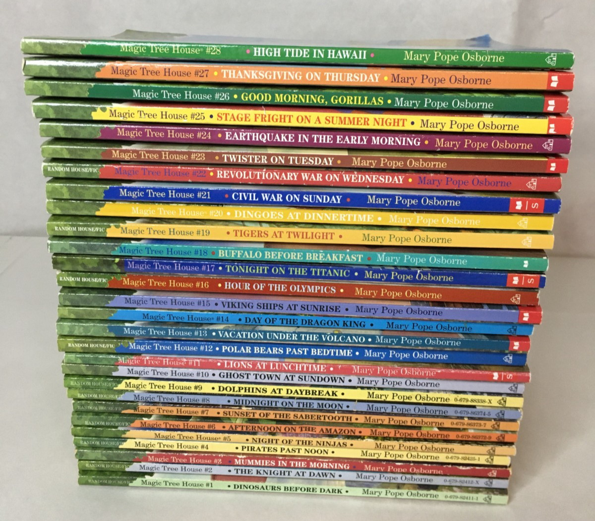 Lot of 28 Complete Magic Tree House Original Series Books 1-28 Mary Pope Osborne