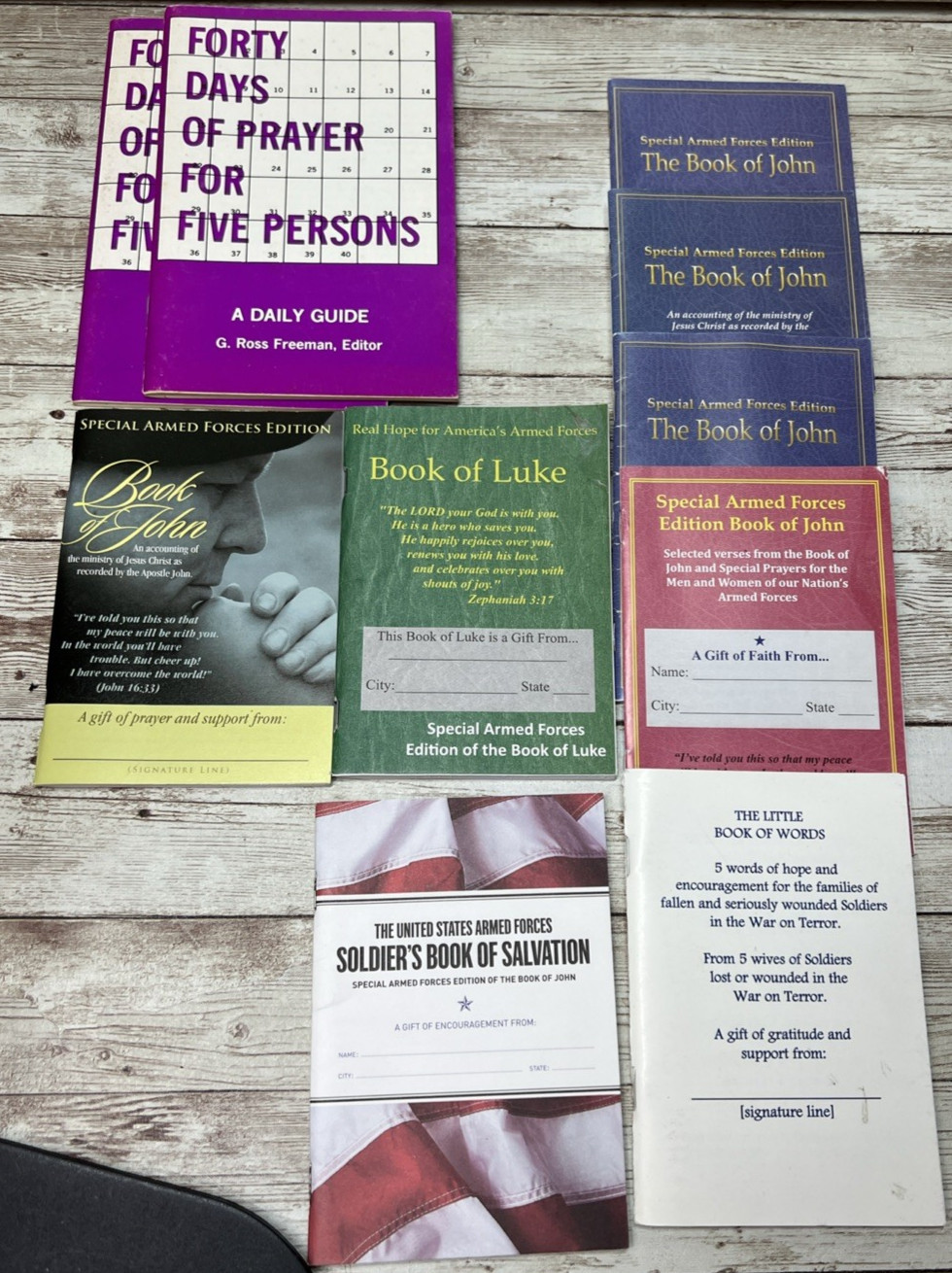 Lot of 36 Christian Bible Jesus Related Booklets/Pamplets Vintage 6lbs