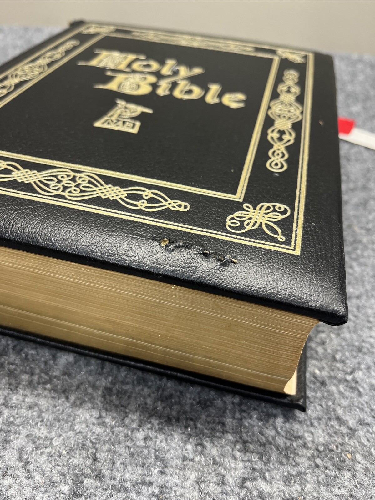 New American Bible NAB Holy Catholic Press World 1970 Gilded Faux Leather