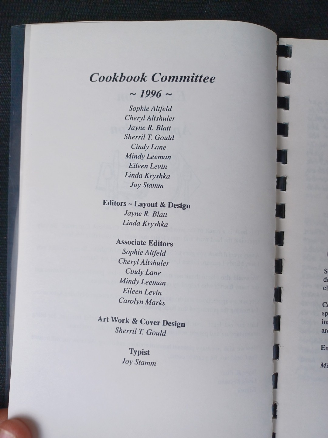 Kol Tikvahs Cooks Jewish recipe Paperback Binder 132 pages 1996